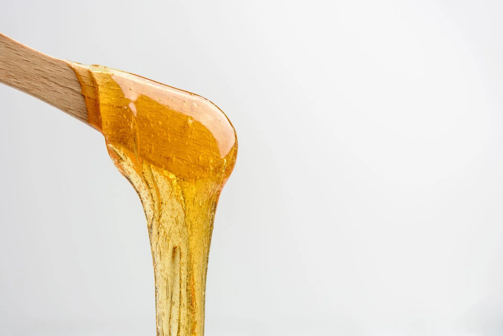 Sugaring-Haarentfernung mit natürlicher Zuckerpaste